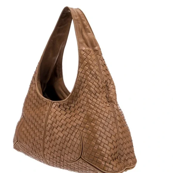 Bottega Veneta Intrecciato Woven Leather Shoulder Bag in Brown - Picture 2 of 13